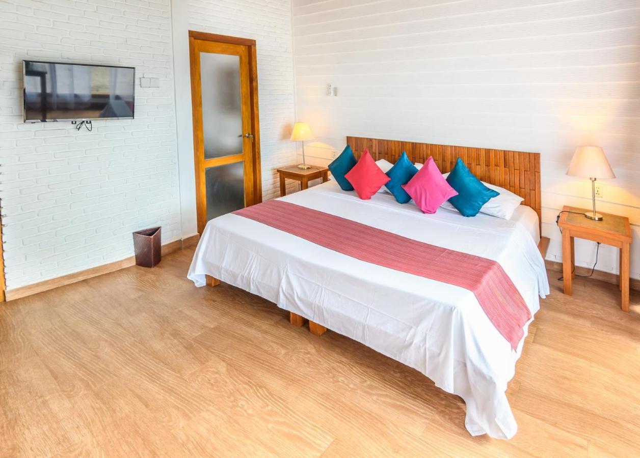 White Sands Beach Resort Lembeh Bitung Buitenkant foto